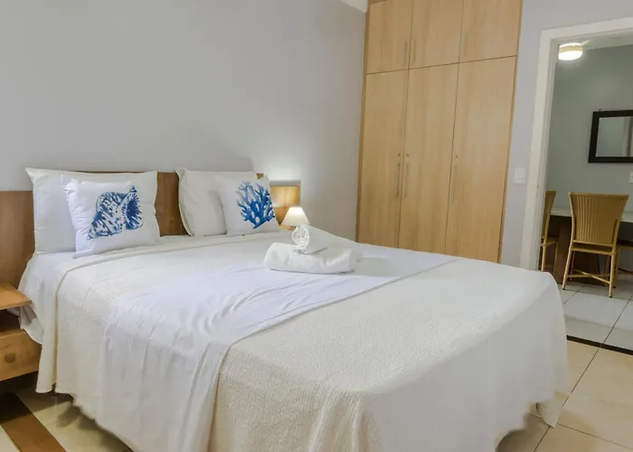500M Praia De Taperapuan; 2 Quartos; Wifi 300Mbs; 2 Pavimento; Churrasqueira; Chuveirao; Estacionamento Gratuito 1 Carro