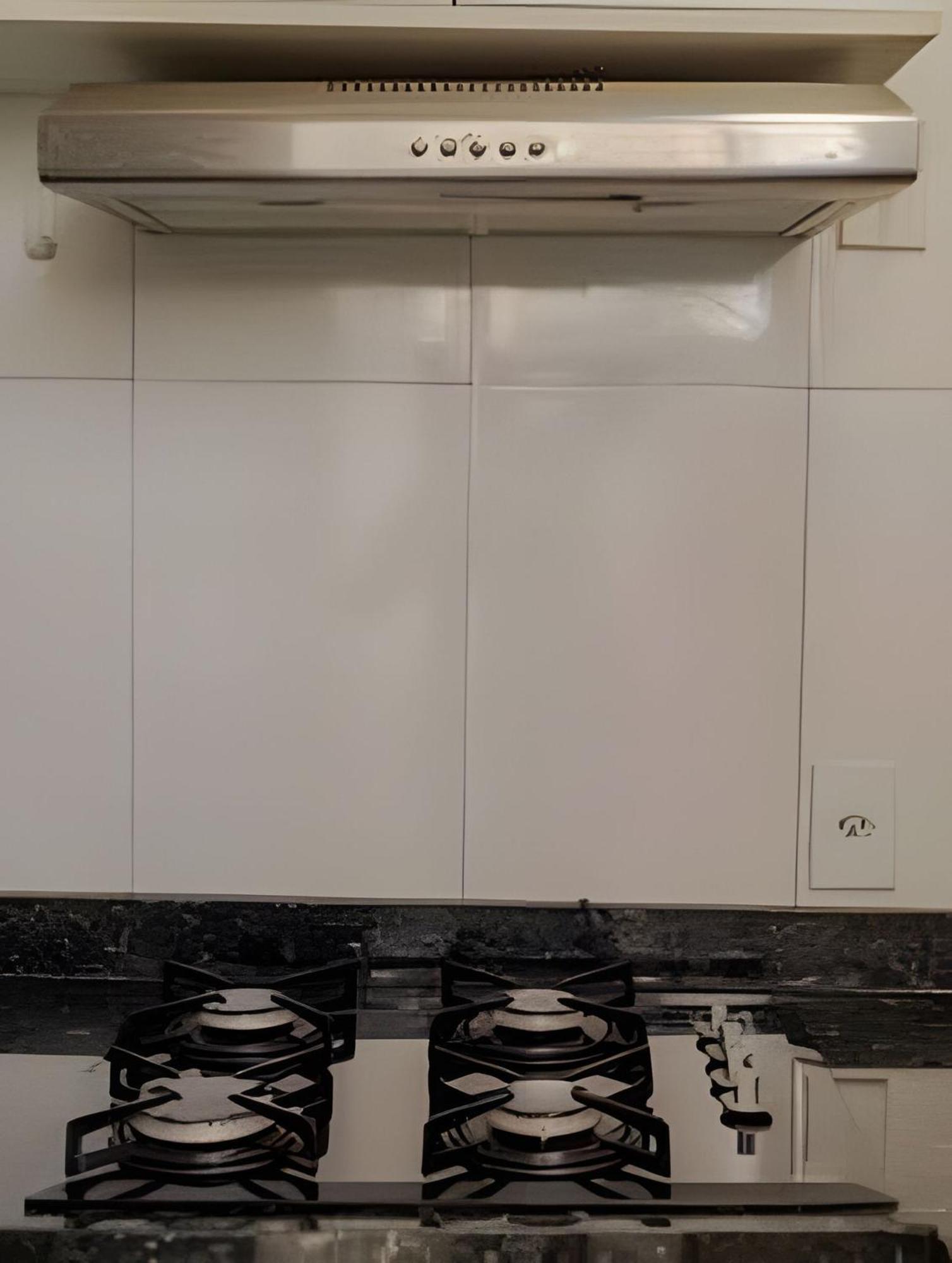 Holiday home 500M Praia De Taperapuan; 2 Quartos; Wifi 300Mbs; 2 Pavimento; Churrasqueira; Chuveirao; Estacionamento Gratuito 1 Carro *