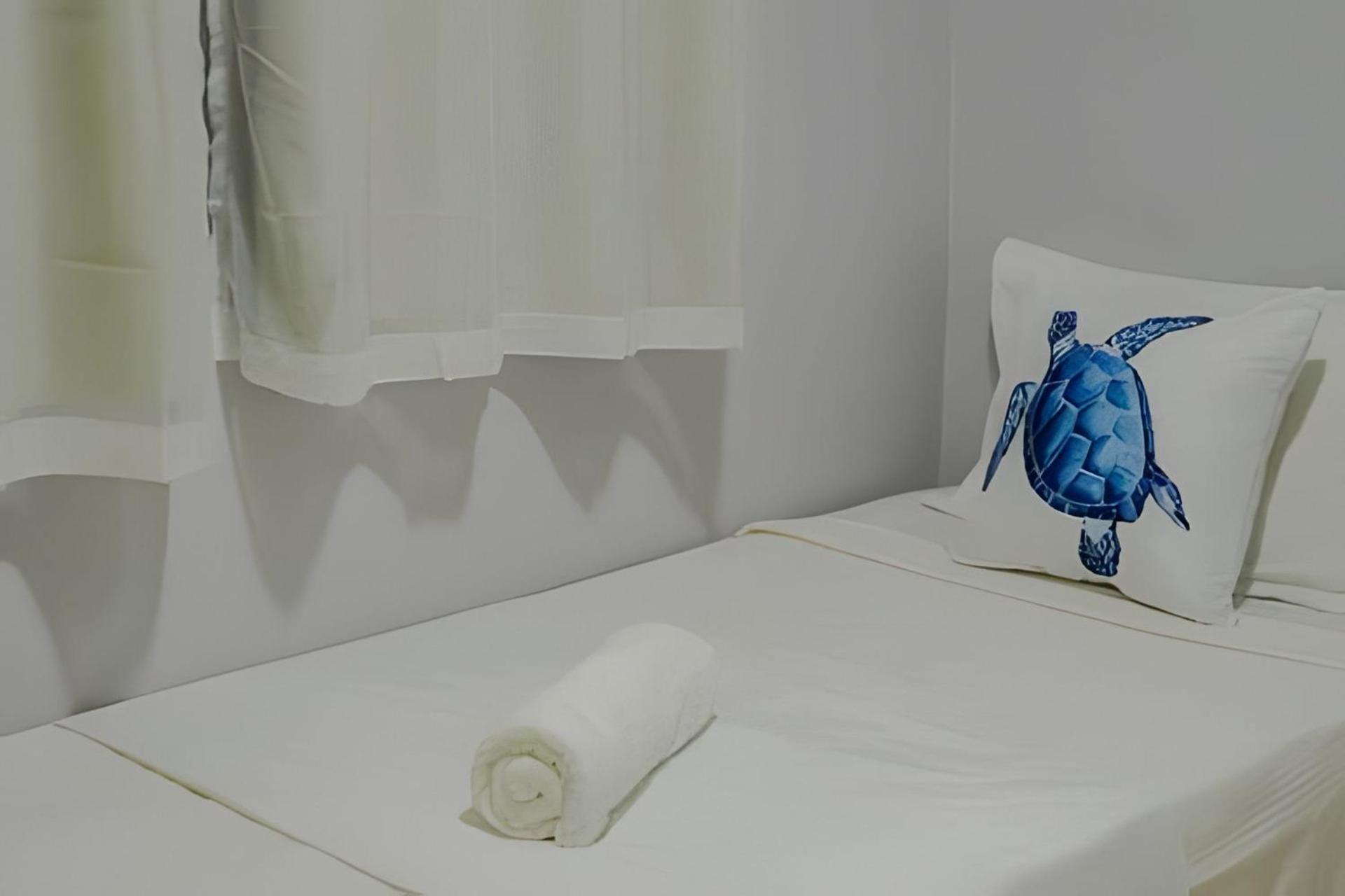 500M Praia De Taperapuan; 2 Quartos; Wifi 300Mbs; 2 Pavimento; Churrasqueira; Chuveirao; Estacionamento Gratuito 1 Carro * Porto Seguro