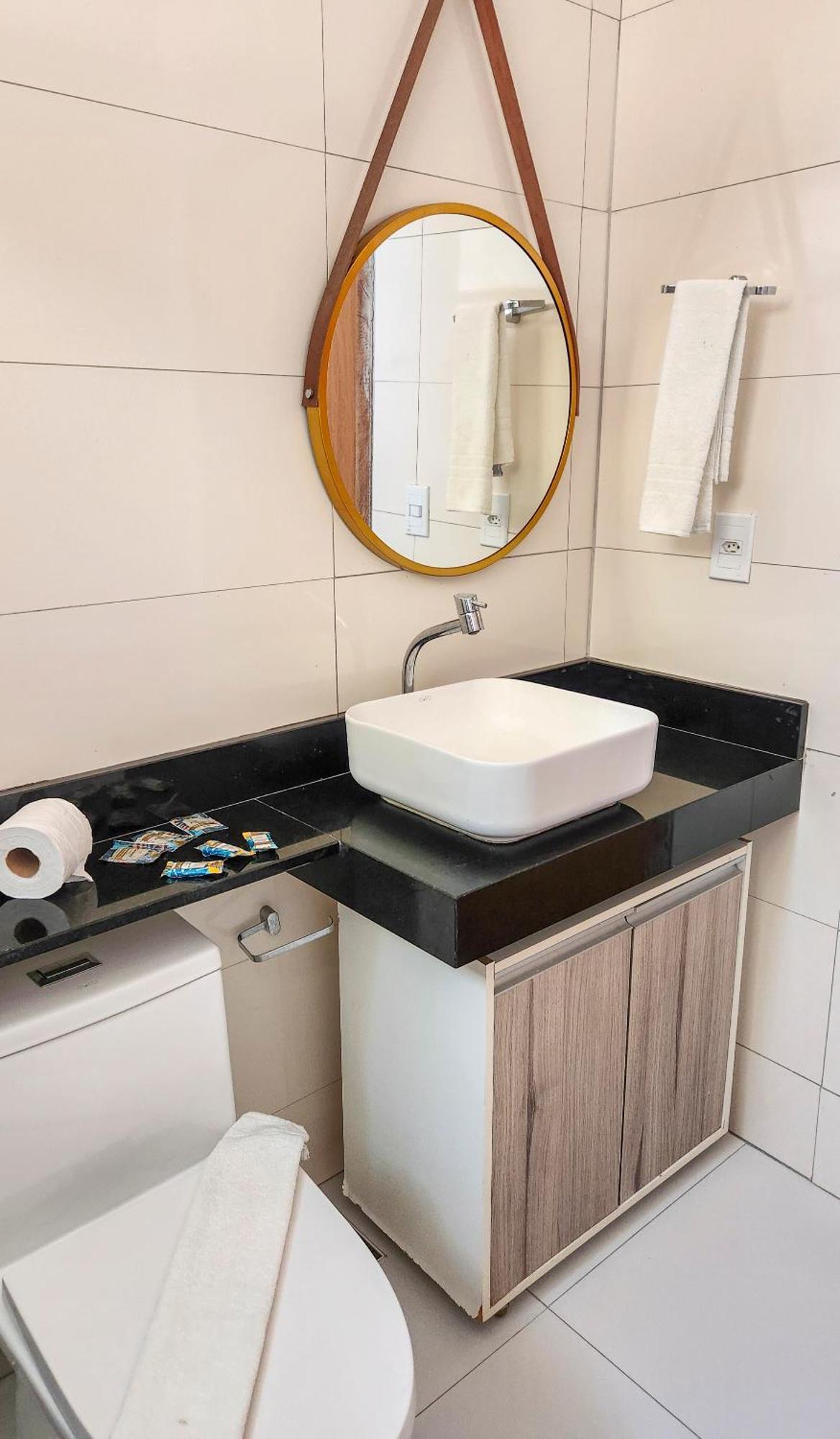 500m De Taperapuan; 2 Quartos; Wifi 300mbs; 2 Pavimento; Churrasqueira; Chuveirao; Estacionamento Gratuito 1 Carro Сasa de vacaciones *