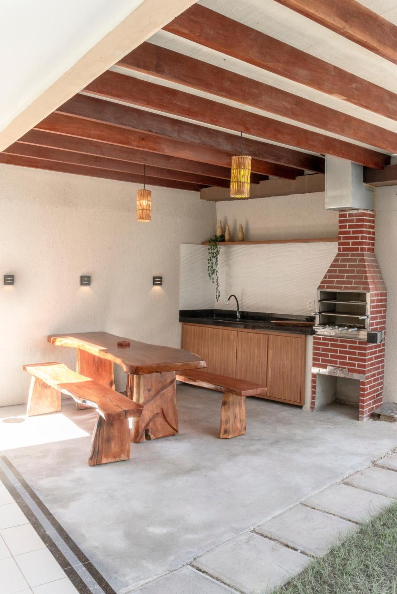 500M Praia De Taperapuan; 2 Quartos; Wifi 300Mbs; 2 Pavimento; Churrasqueira; Chuveirao; Estacionamento Gratuito 1 Carro 度假居 *