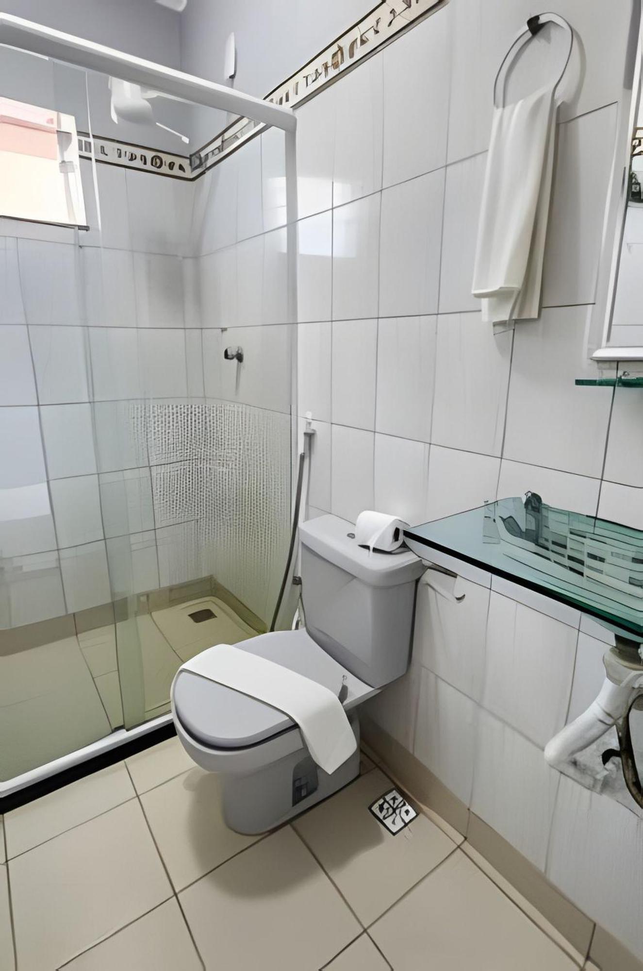 500M Praia De Taperapuan; 2 Quartos; Wifi 300Mbs; 2 Pavimento; Churrasqueira; Chuveirao; Estacionamento Gratuito 1 Carro 度假居 *