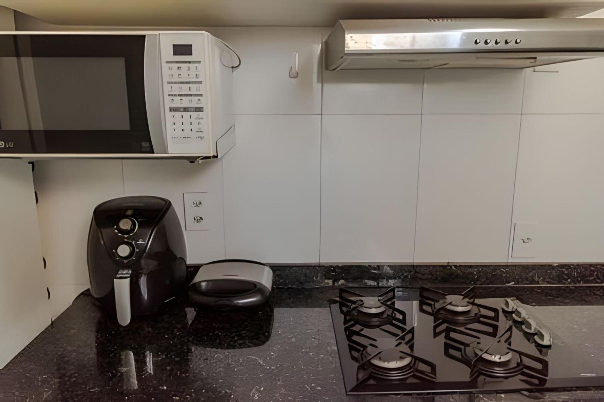 500M Praia De Taperapuan; 2 Quartos; Wifi 300Mbs; 2 Pavimento; Churrasqueira; Chuveirao; Estacionamento Gratuito 1 Carro 度假居