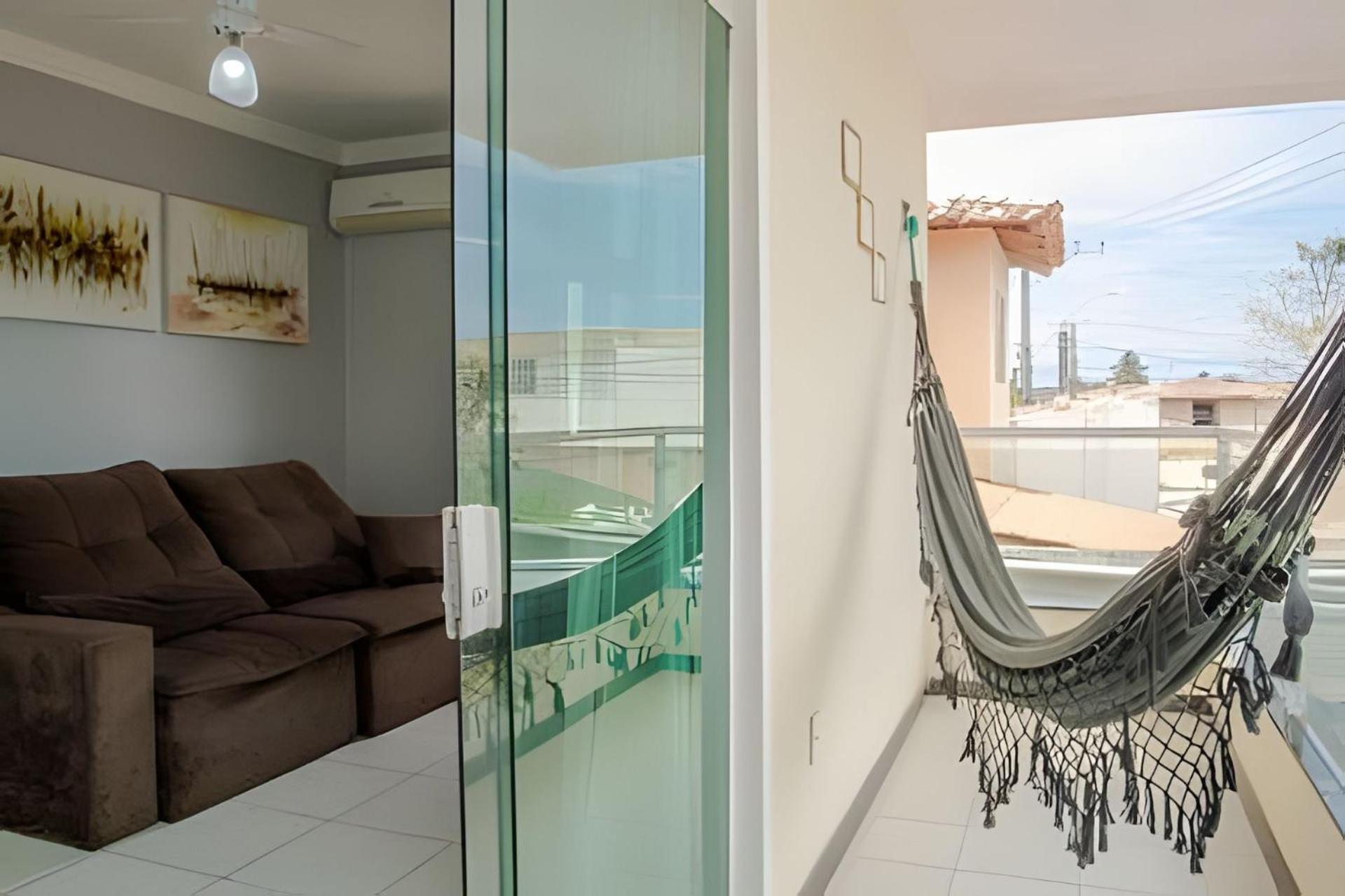度假居 500M Praia De Taperapuan; 2 Quartos; Wifi 300Mbs; 2 Pavimento; Churrasqueira; Chuveirao; Estacionamento Gratuito 1 Carro *